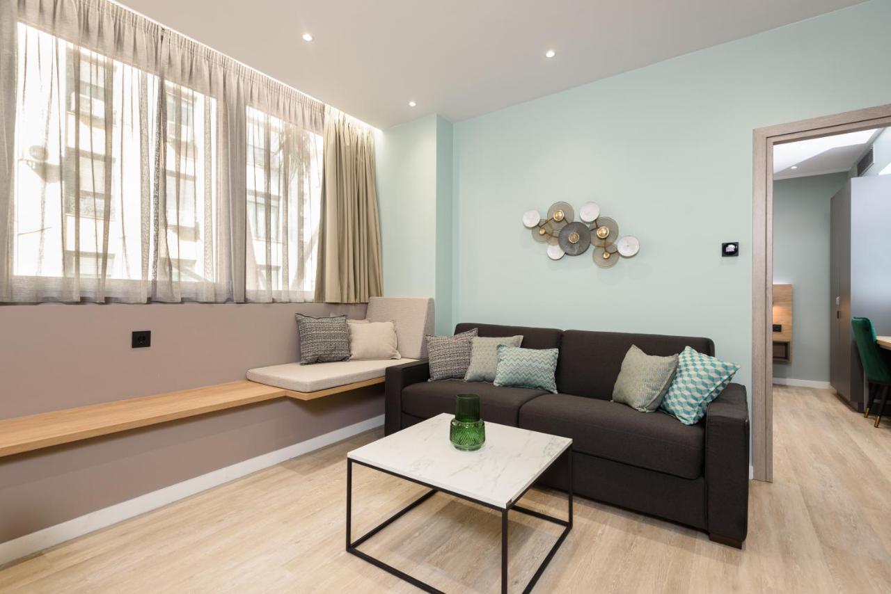 Crossroads Athens By Yha Apartment Bagian luar foto