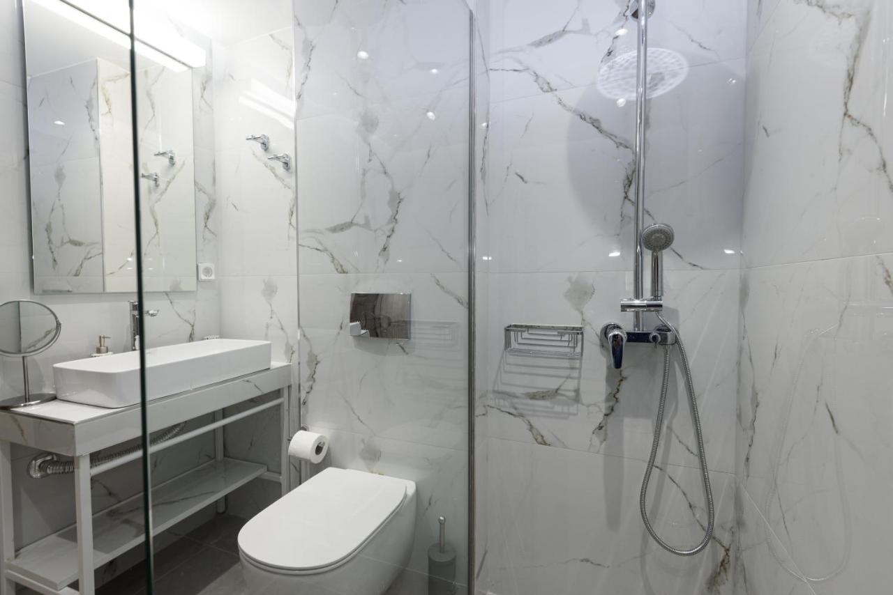Crossroads Athens By Yha Apartment Bagian luar foto