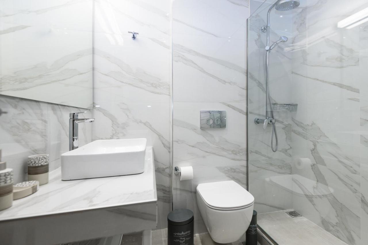 Crossroads Athens By Yha Apartment Bagian luar foto