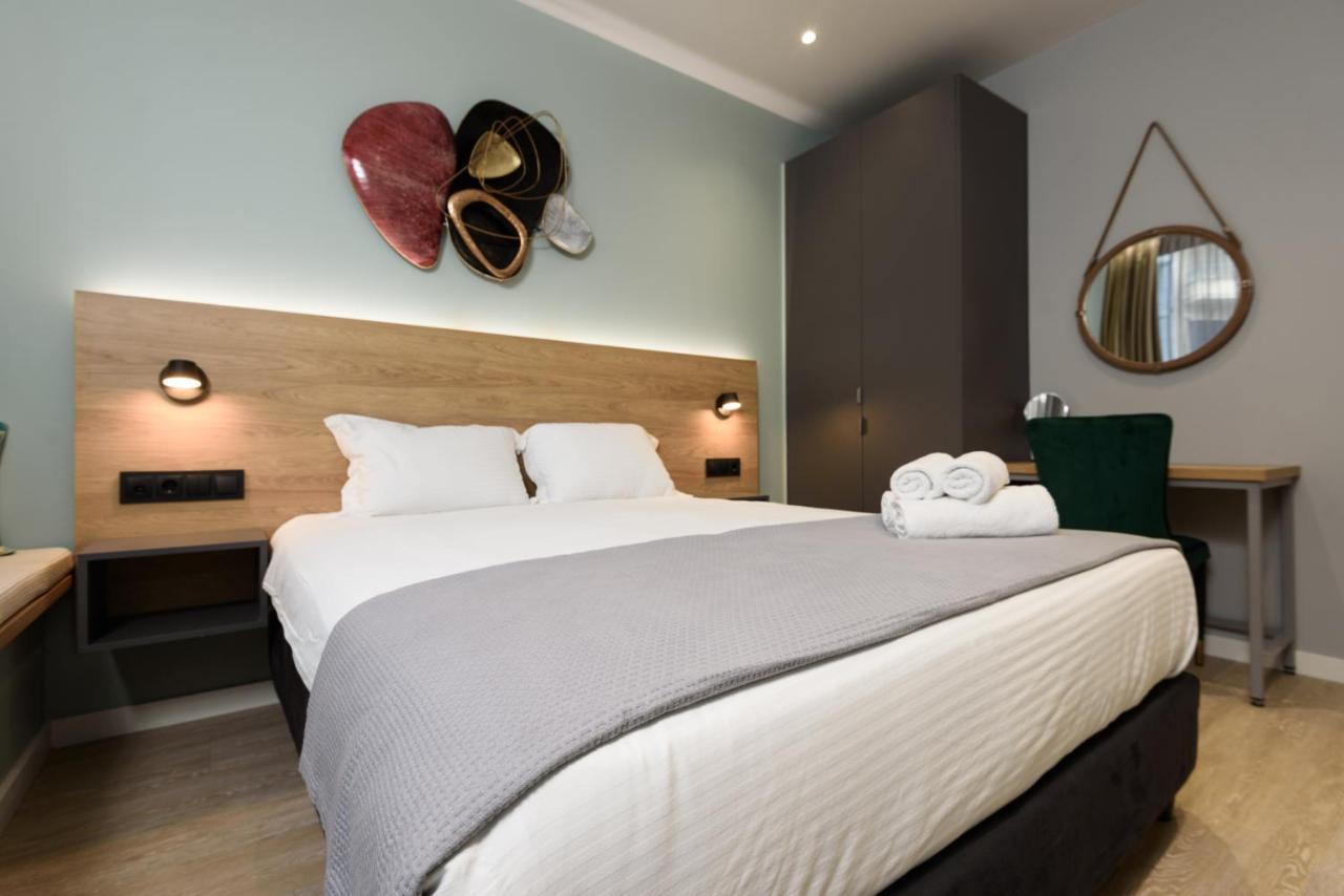 Crossroads Athens By Yha Apartment Bagian luar foto